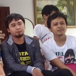 Bikin Lagu Poligami, Hello Bela Perempuan