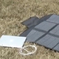 Mahalnya Charger Macbook Bertenaga Matahari