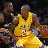 Kobe Selamatkan Lakers