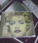 Sampai di Rumah CD Celebration Madonna Pengganti Tidak Terbaca