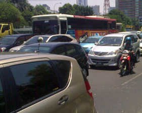 Ada Perbaikan Jalan, Jl Sudirman ke Thamrin Macet Total