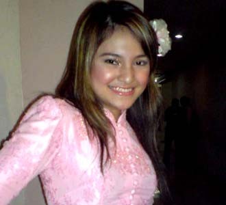 Marshanda Berkebaya Pink