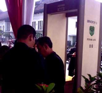 Pengamanan Pembukaan APA Ketat