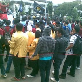 Aksi Mahasiswa Sempat Membuat Jl Merdeka Tersendat