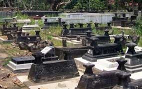 631 Makam Digusur Demi Proyek BKT