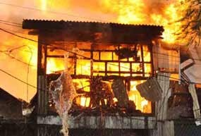 Ledakan Terdengar di Lokasi Kebakaran Pukul 04.00 WIB