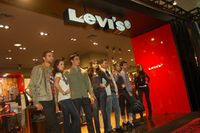 levi's store vs levi's outlet