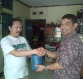 Nasir Djamil Ikut Sumbang Koin Untuk Prita 