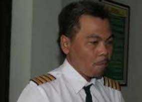 Alexander Downer Kecewa Pilot Garuda Divonis Bebas