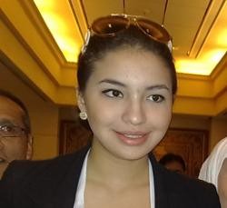 Dipaksa Pulang ke Kelantan, Manohara Ogah Mikir