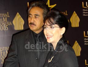 Lifetime Achievement FFI Diraih Almarhum Sophan Sophiaan