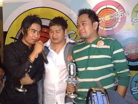 Terobsesi Nonton Band Pujaan, Fans ST 12 Curi Kedelai