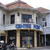 Romantisme Bangunan di Persimpangan Jalan Braga