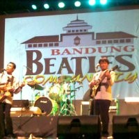 Hanyutkan Beatles Mania Kembali ke Era 60-an