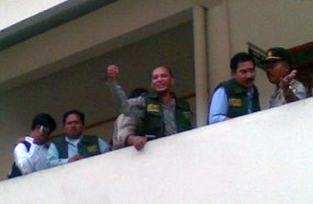 Dari Rusak Pagar, Kejar Hakim, Hingga Baca Al Fatihah