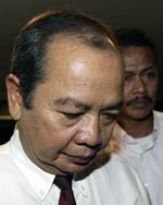 Disumpah, Burhanuddin Abdullah Dapat Giliran Pertama