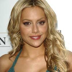 Kena Serangan Jantung, Brittany Murphy Meninggal Dunia