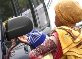 Pemprov Jatim Wacanakan Perda Larangan Memberi Uang ke Pengemis