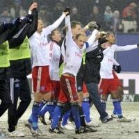Atasi Bremen, Hamburg Posisi Keempat