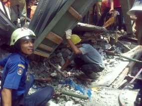 1 Pekerja Tewas, 7 Luka-luka