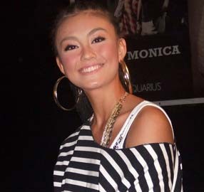 Agnes Monica Gantikan Titi DJ di Indonesian Idol 2010 Agnes Monica Gantikan Titi DJ di Indonesian Idol 2010