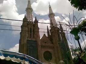 Antisipasi Ancaman Keamanan, Gereja Katedral Disisir Tim Gegana