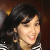 Pengeksploitasi Facebook Hingga Sandra Dewi