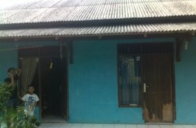 Kisah Bocah 8 Tahun Menjaga 3 Adiknya