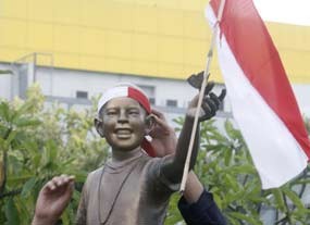 DPRD & Pemprov DKI akan Bahas Bersama Patung Obama