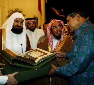 SBY Terima Alquran dari Arab Saudi