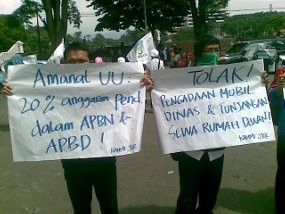 KAMMI Tolak Pengadaan 100 Mobil Baru untuk Dewan