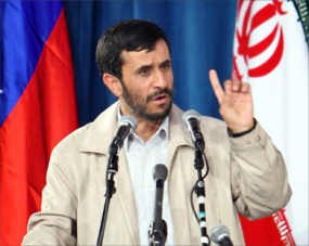 Ahmadinejad Salahkan AS dan Israel