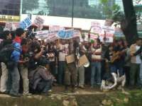 Pendukung SBY Demo Peluncuran Membongkar Gurita Cikeas