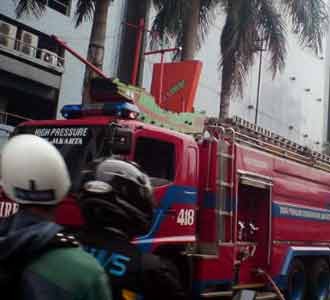 Basement Blok M Plaza Terbakar