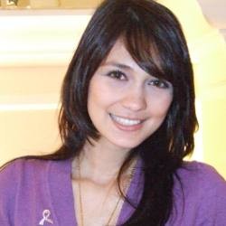 Minta Dibayar Mahal, Luna Maya Batal Eksis di Suster Keramas