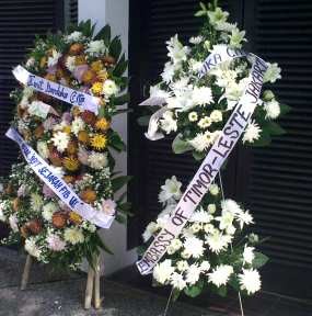 SBY dan Boediono Kirim Karangan Bunga ke Rumah Duka