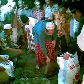 Liang Lahat Makam Gus Dur Mulai Digali