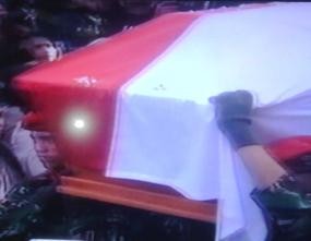 Masyarakat Tionghoa Surabaya Sambut Jenazah Gus Dur 