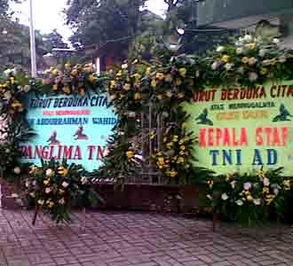 Karangan Bunga Banjiri Ponpes Tebu Ireng