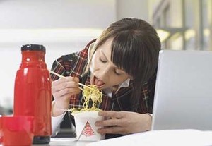 Kurangi Kebiasaan Makan Berlebih di 2010