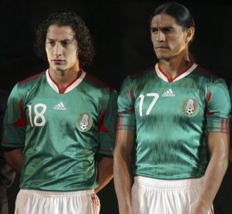 Kostum Baru El Tri