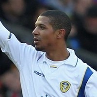 Leeds Siap Jual Pahlawan