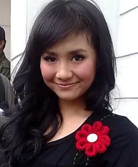 Gelar Konser Tunggal, Gita Gutawa Ogah Tiru Rossa