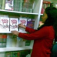 Versi Bajakan Mulai Tersebar
