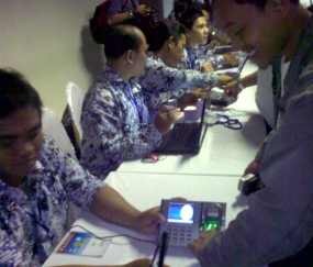 Tiba di Batam, Peserta Diuji Finger Print