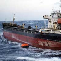 Deplu Minta WNI Hindari Perairan Somalia