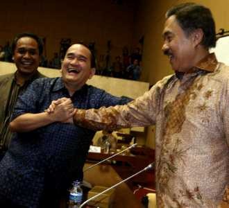 Ruhut dan Gayus Berdamai