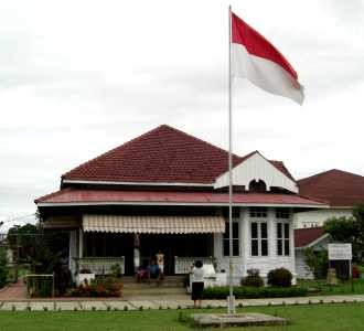Melongok Rumah Soekarno di Bengkulu