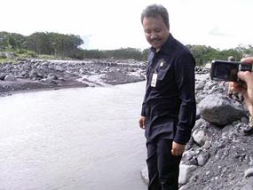 Gus Ipul Tinjau Lokasi Lahar Dingin Gunung Semeru