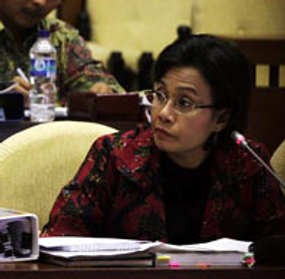 Sri Mulyani dan Tasbih Hitam